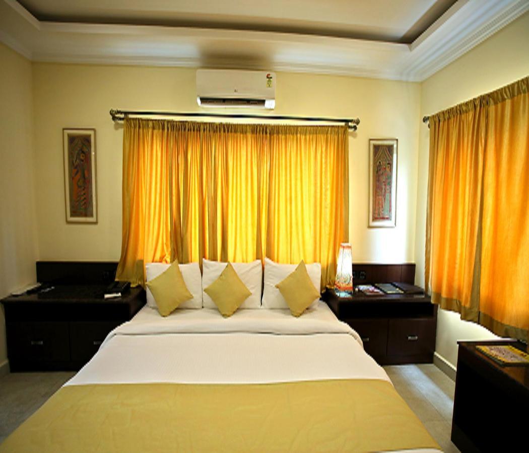 Aalankrita Resort & Convention Secundurabad Extérieur photo