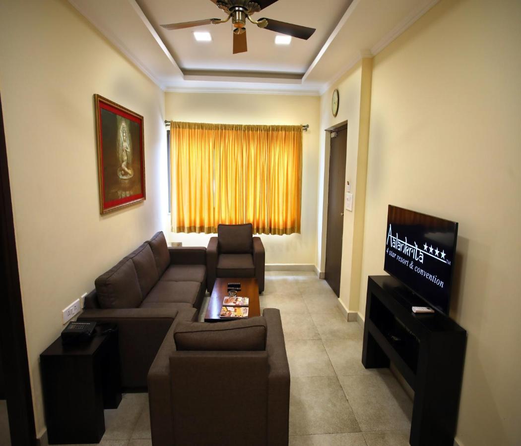 Aalankrita Resort & Convention Secundurabad Extérieur photo